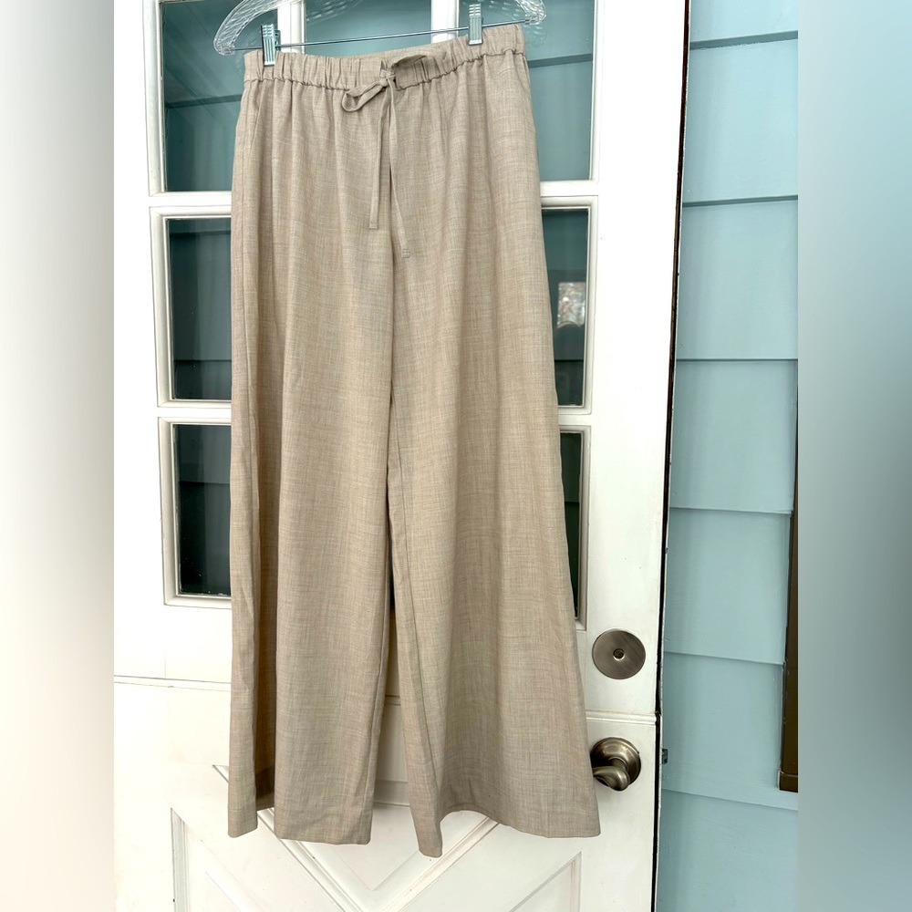 Elizabeth & James (Mary Kate & Ashley’s fashion house) wide leg pants. S